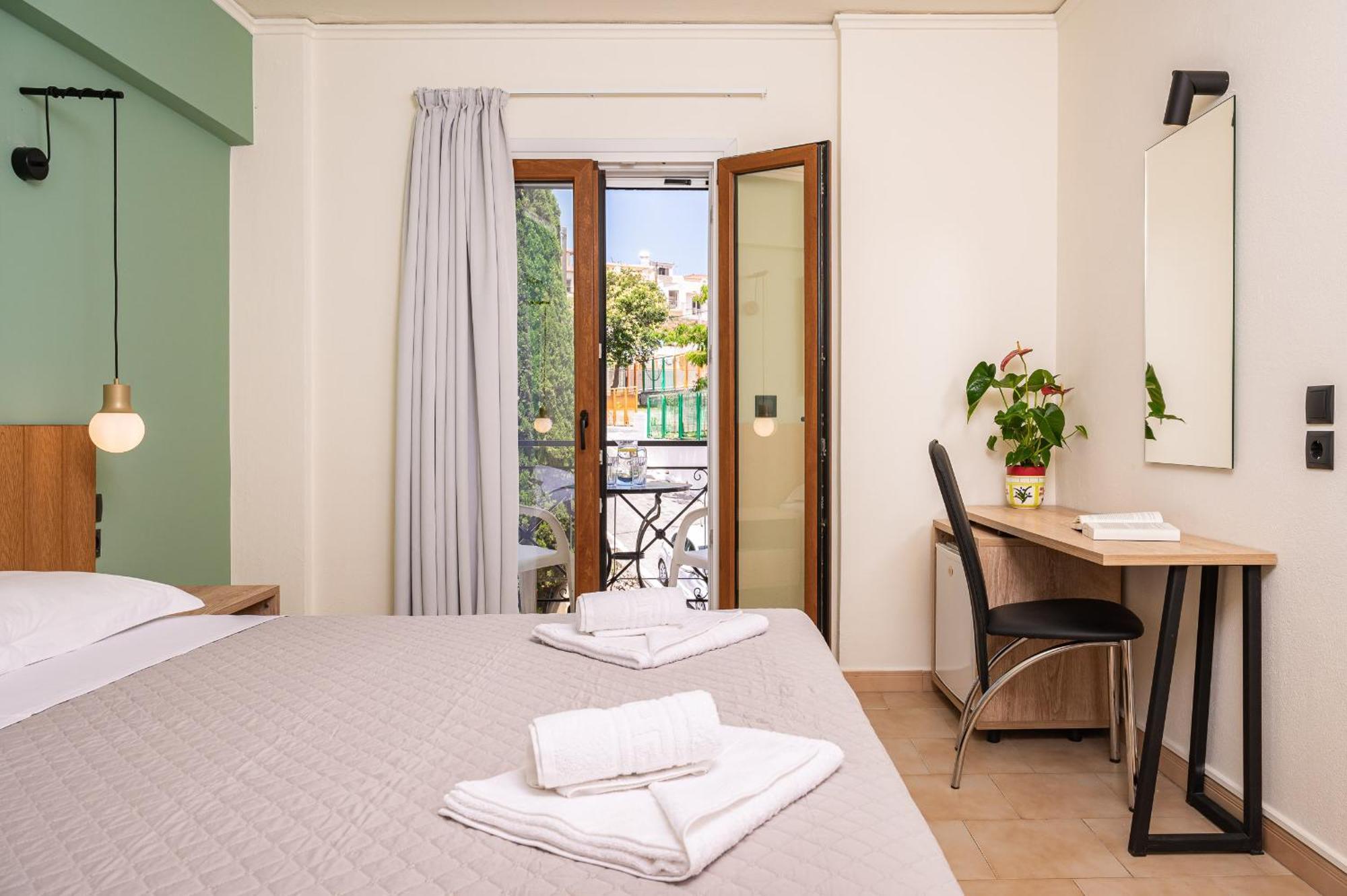 Emily Hotel Agia Paraskevi  Bagian luar foto