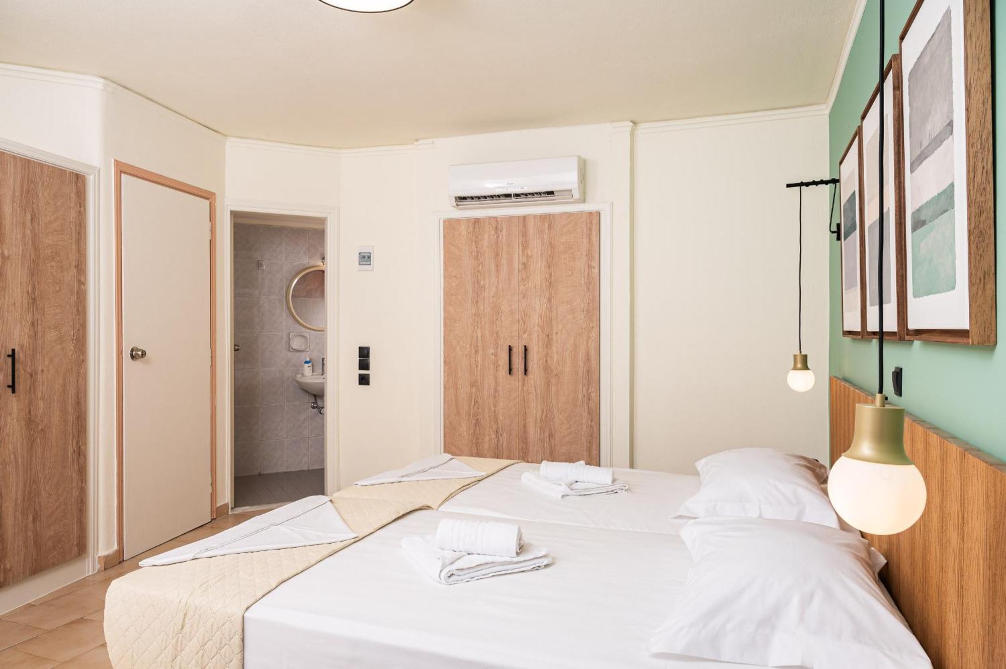 Emily Hotel Agia Paraskevi  Bagian luar foto